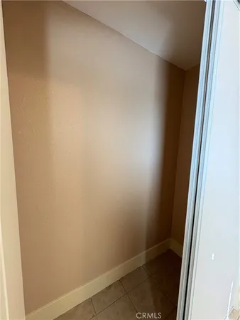 $2,600 | 1156 East 17th Street, Long Beach, CA 90813