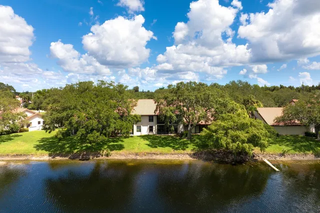 $3,400 | 6030 Southeast Martinique Drive, Unit 102, Stuart, FL 34997