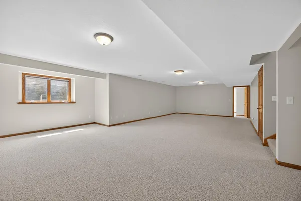 $465,000 | 802 Timothy Drive Southeast, Stewartville, MN 55976