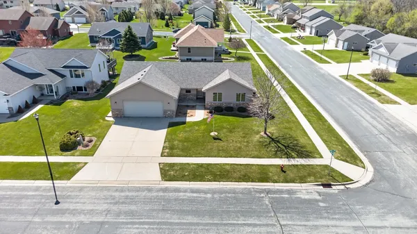 $465,000 | 802 Timothy Drive Southeast, Stewartville, MN 55976