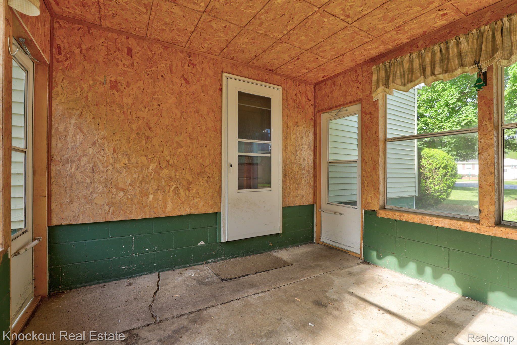 13 South Lincoln Road Bay City, MI 48708 - Photo 26 of 35 Gallery Image 26