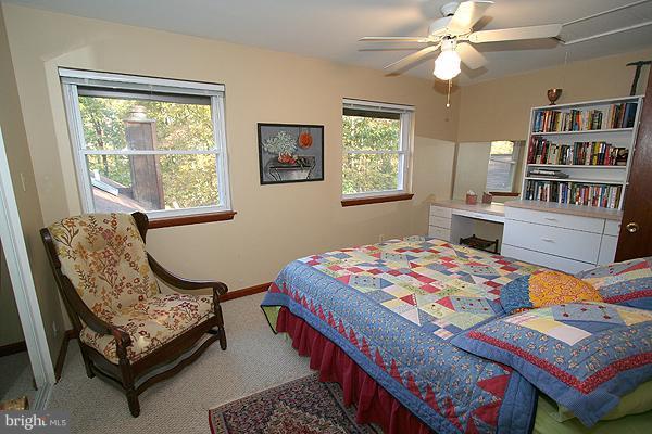 24670 Halterman Road Gaithersburg, MD 20882 - Photo 22 of 25 Bedroom