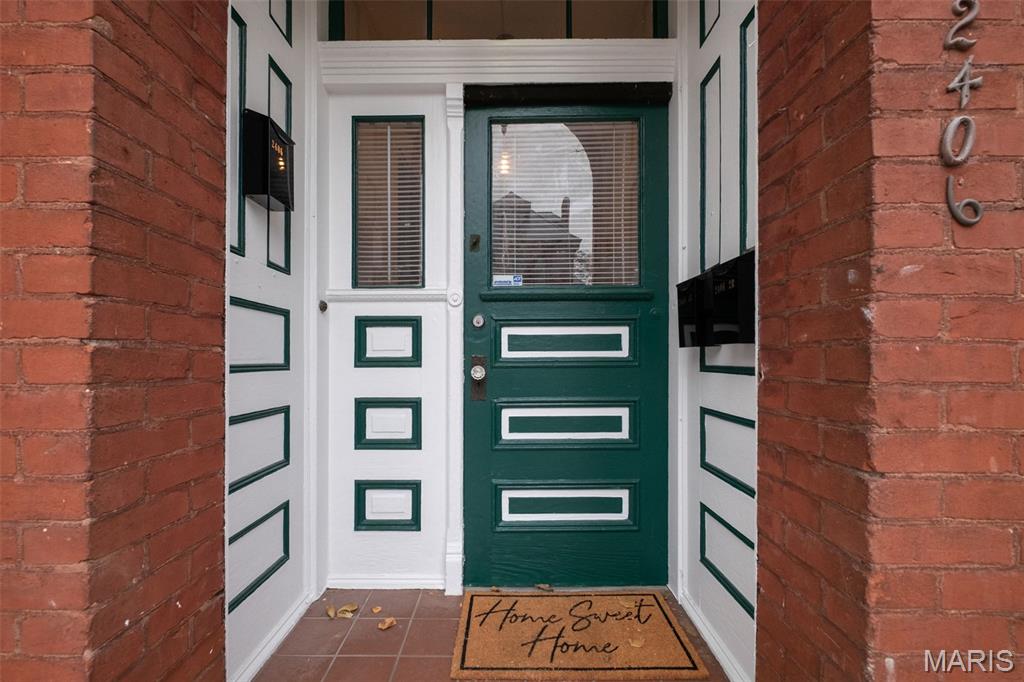 2406 South 13th Street St. Louis, MO 63104 - Photo 2 of 35