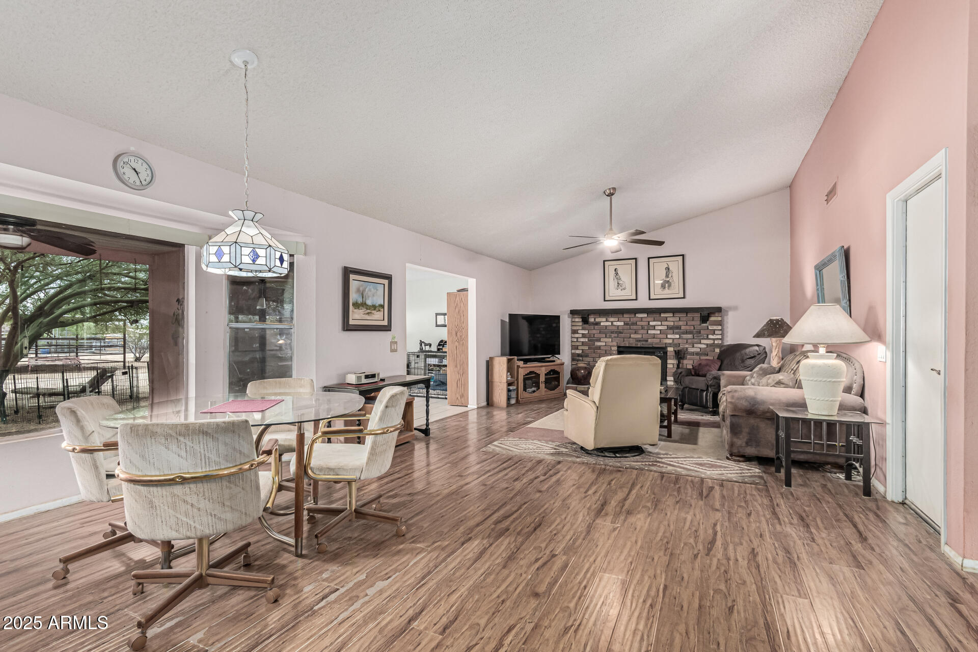 1032 East Cloud Road Phoenix, AZ 85086 - Photo 7 of 54 09 Cloud