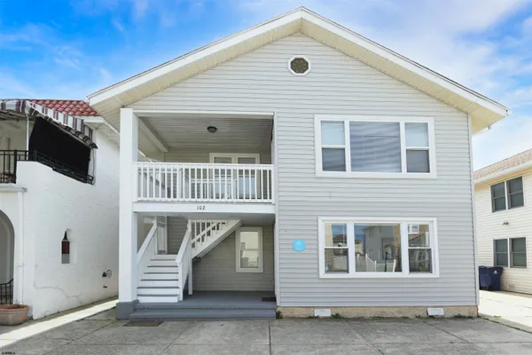 $1,800 | 102 North Baltimore Avenue, Unit A, Ventnor City, NJ 08406
