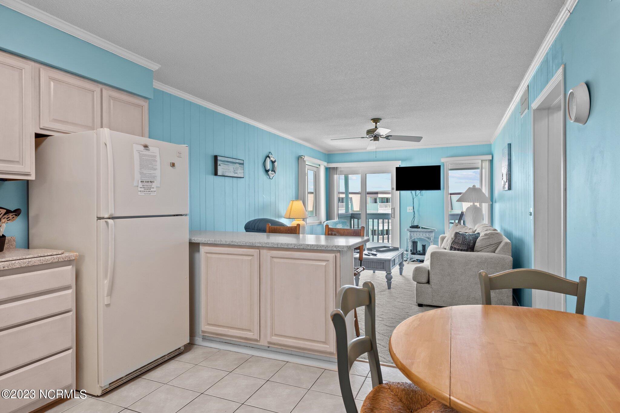 301 Commerce Way, Unit 341 Atlantic Beach, NC 28512 - Photo 6 of 25 Kitchen