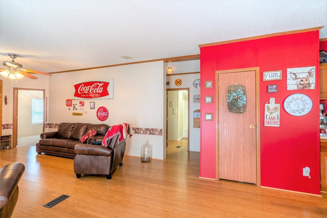 315 Garren Road Easley, SC 29640 - Photo 8 of 47