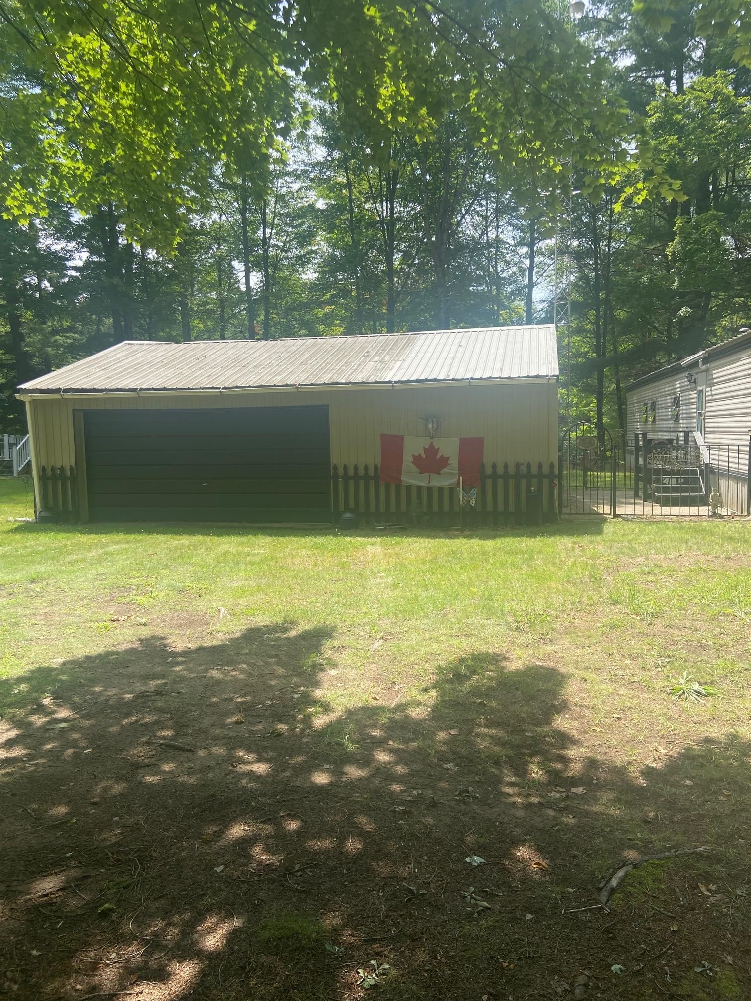 711 Rivers Terrace Road Gladwin, MI 48624 - Photo 24 of 30