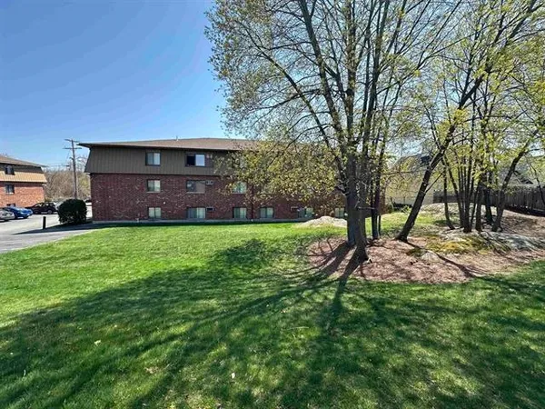 $198,000 | 45 Log Street, Unit 2D, Manchester, NH 03102