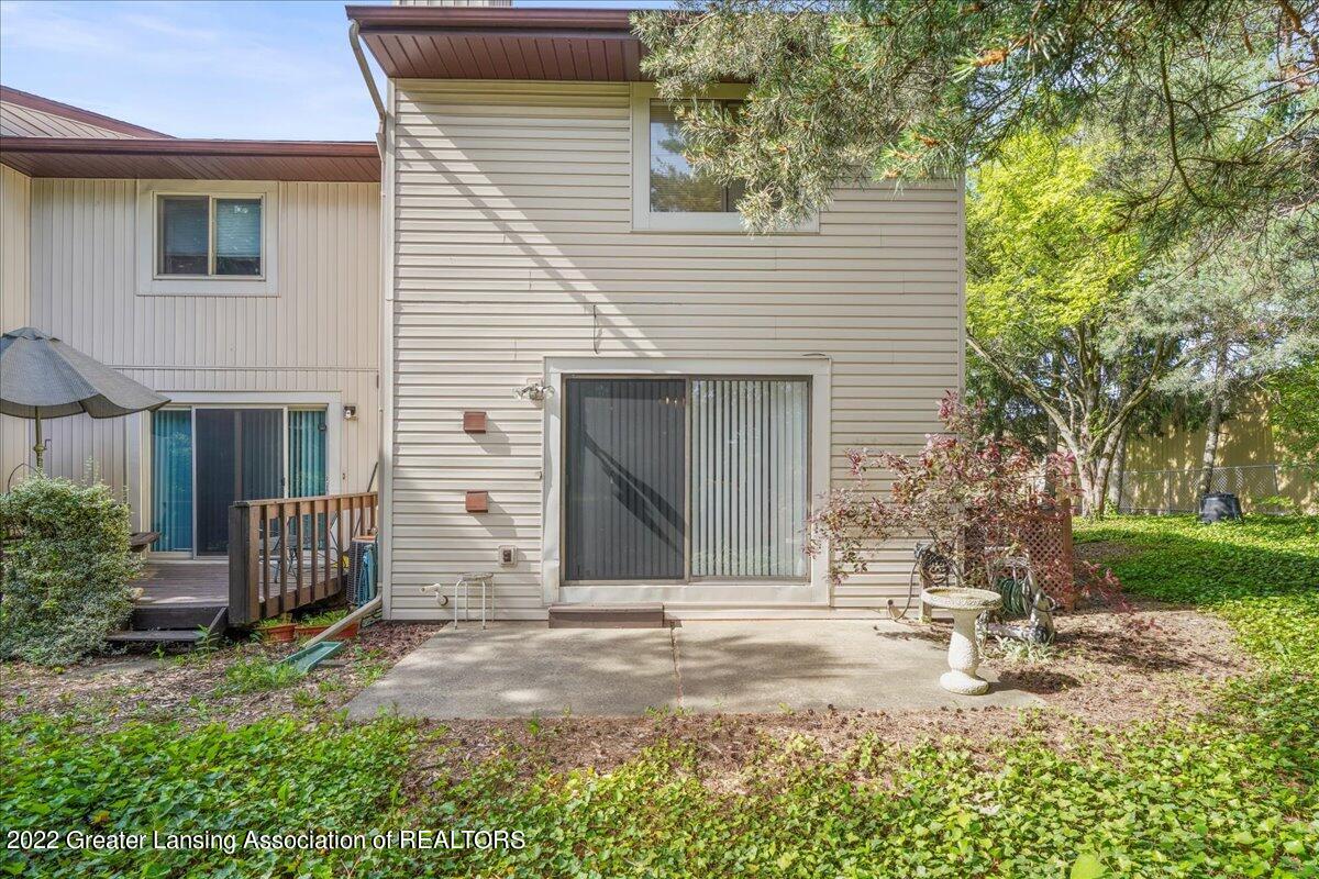 850 Armstrong Road Lansing, MI 48911 - Photo 10 of 17 10-A7R05019