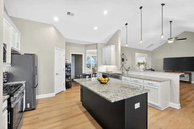 $499,000 | 834 Grantwood Circle, Greer, SC 29651