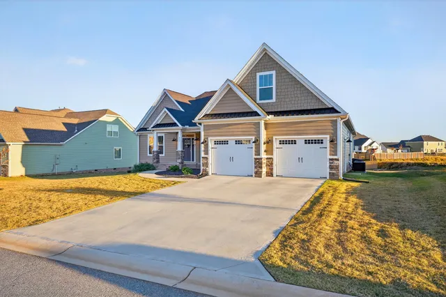 $499,000 | 834 Grantwood Circle, Greer, SC 29651