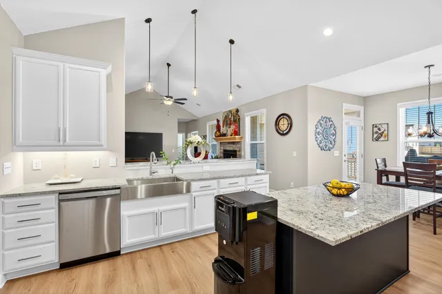 $499,000 | 834 Grantwood Circle, Greer, SC 29651