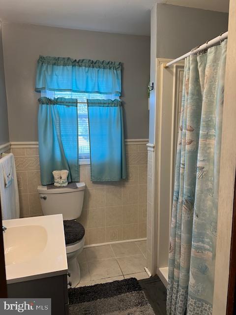106 Centerton Road Bridgeton, NJ 08302 - Photo 20 of 31 a bathroom with a sink and a shower