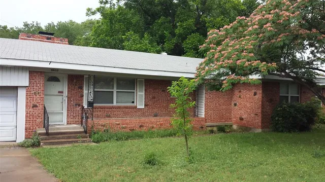 $1,800 | 5633 Tourist Drive, North Richland Hills, TX 76117
