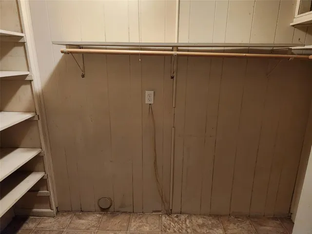 $1,800 | 5633 Tourist Drive, North Richland Hills, TX 76117