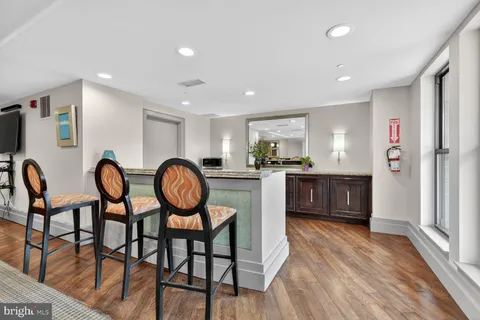 $325,000 | 777 7th Street Northwest, Unit 1119, Washington, DC 20001