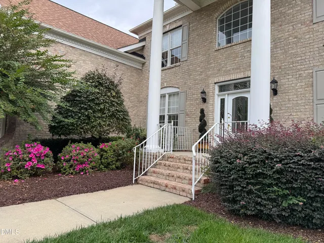 $1,250,000 | 9628 Club Valley Way, Raleigh, NC 27617