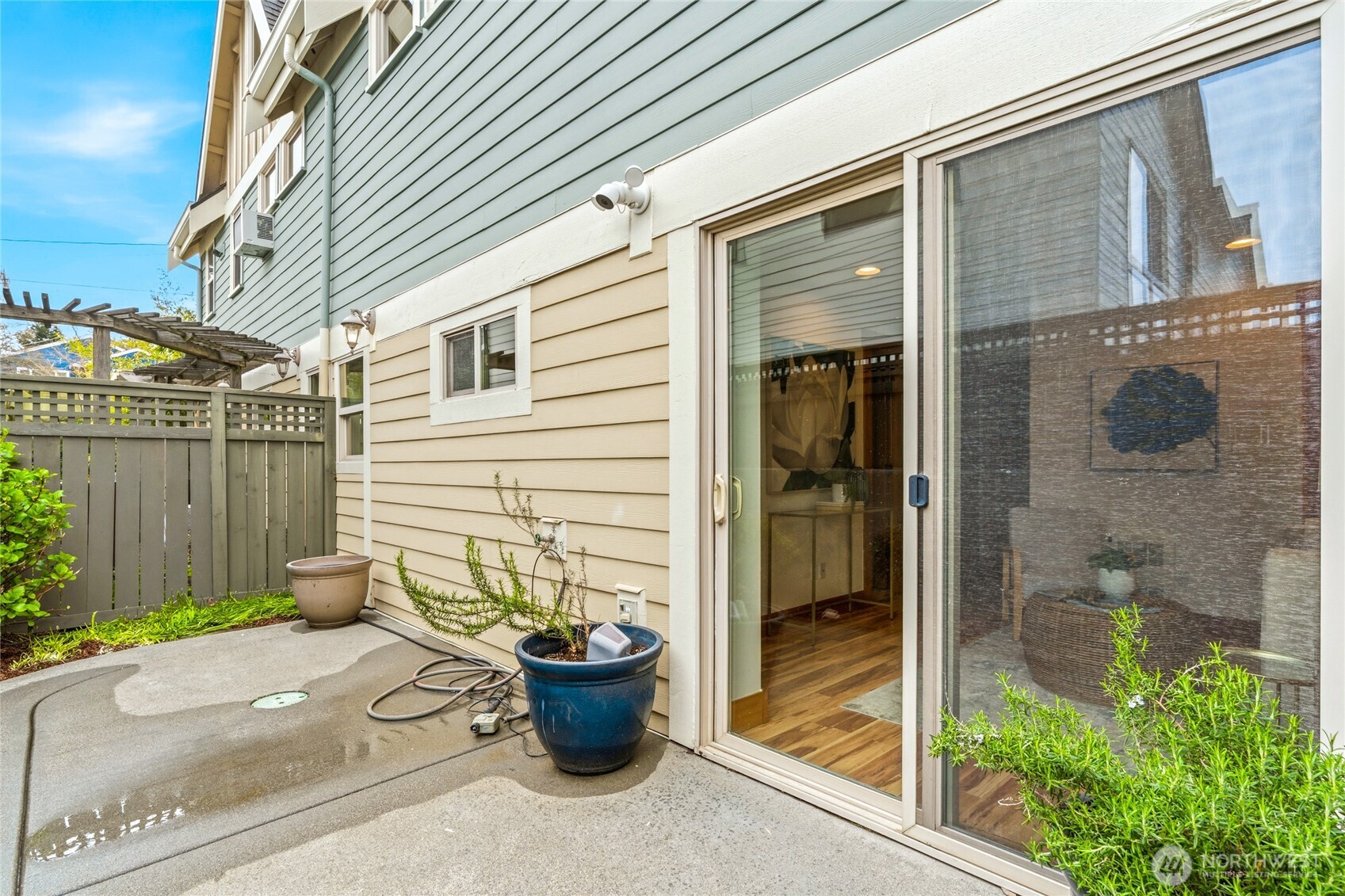 4418 Eastern Avenue North Seattle, WA 98103 - Photo 20 of 21