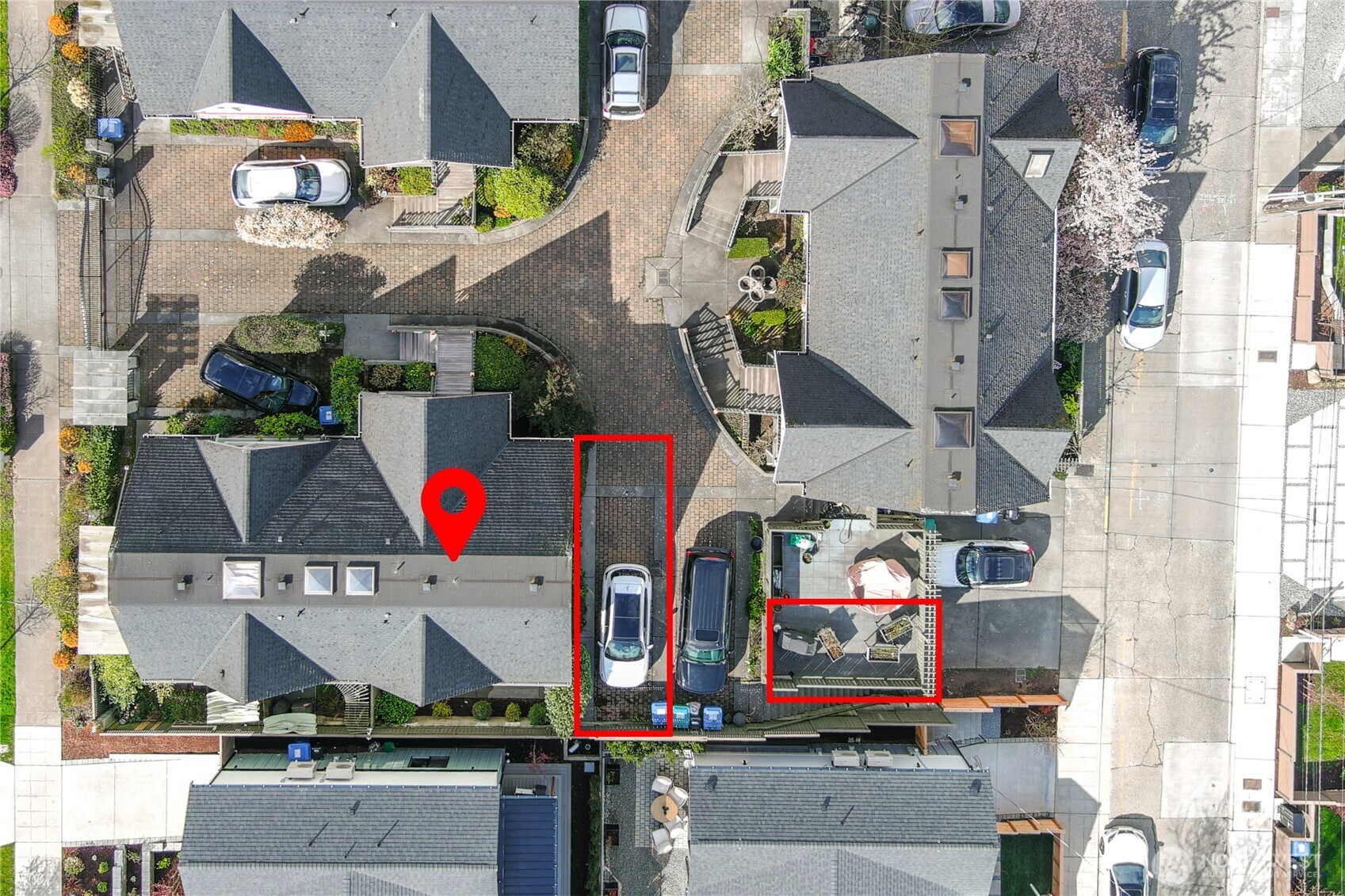 4418 Eastern Avenue North Seattle, WA 98103 - Photo 3 of 21