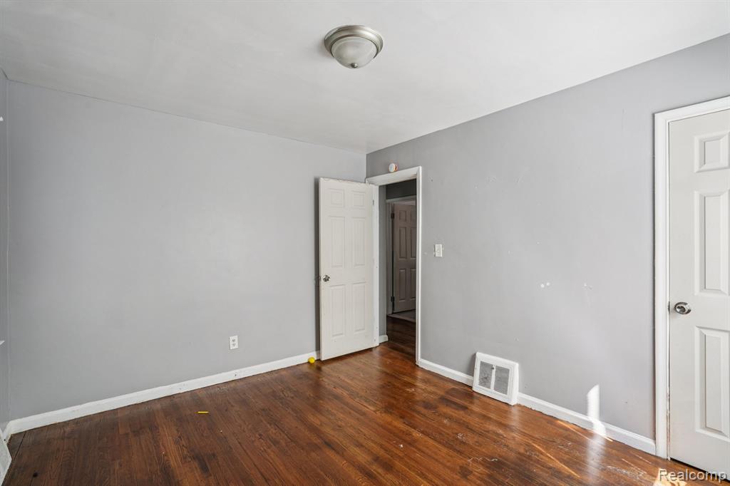6526 Heyden Detroit, MI 48228 - Photo 20 of 27