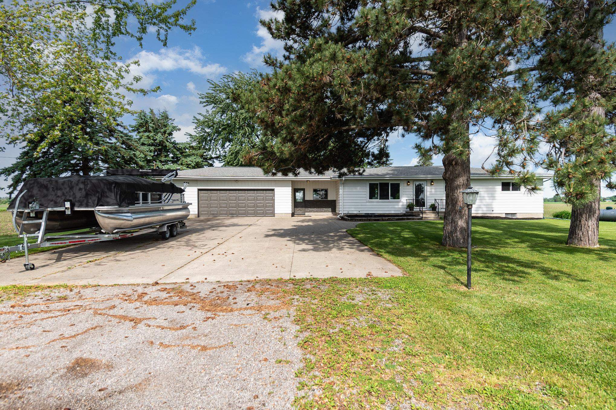 880 South Green Road Bay City, MI 48708 - Photo 14 of 28