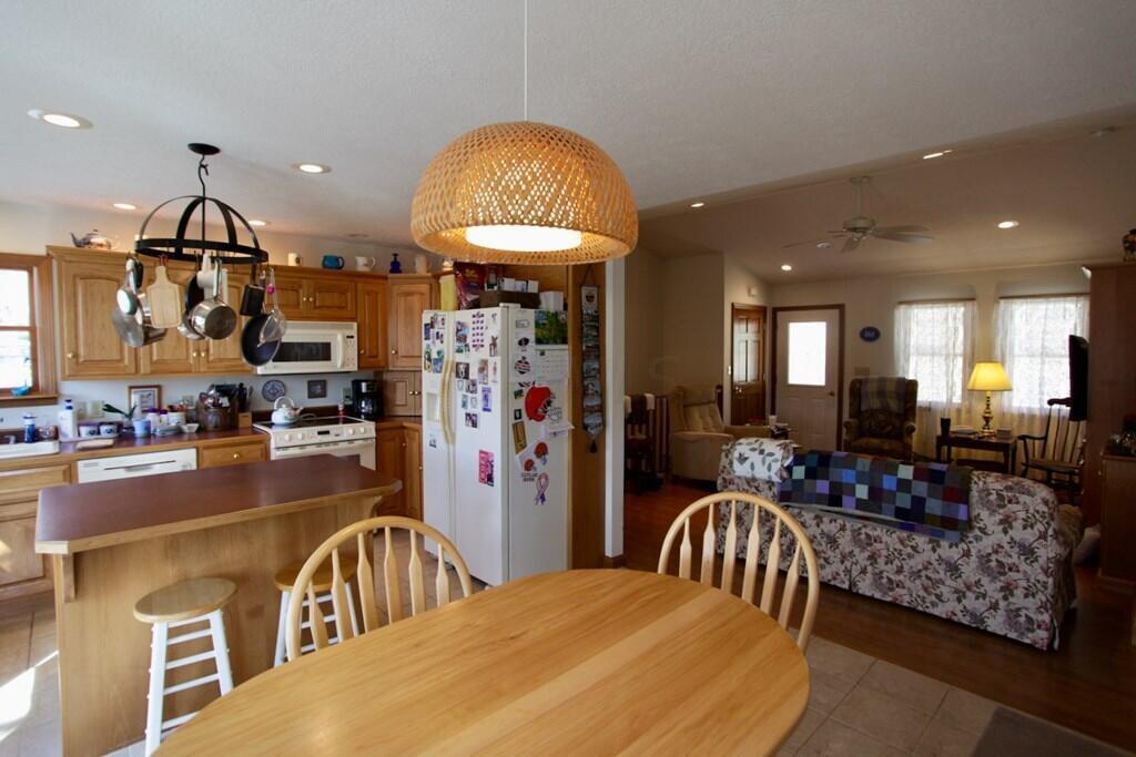 191 Sharon Road Chillicothe, OH 45601 - Photo 4 of 10 187399_3