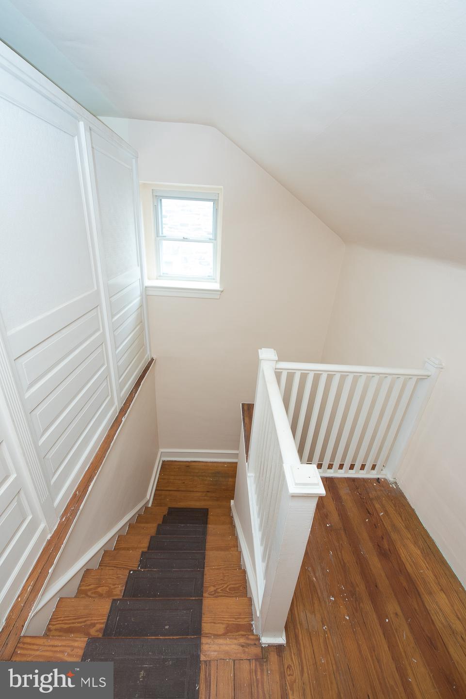7106 Llanfair Road Upper Darby, PA 19082 - Photo 11 of 22