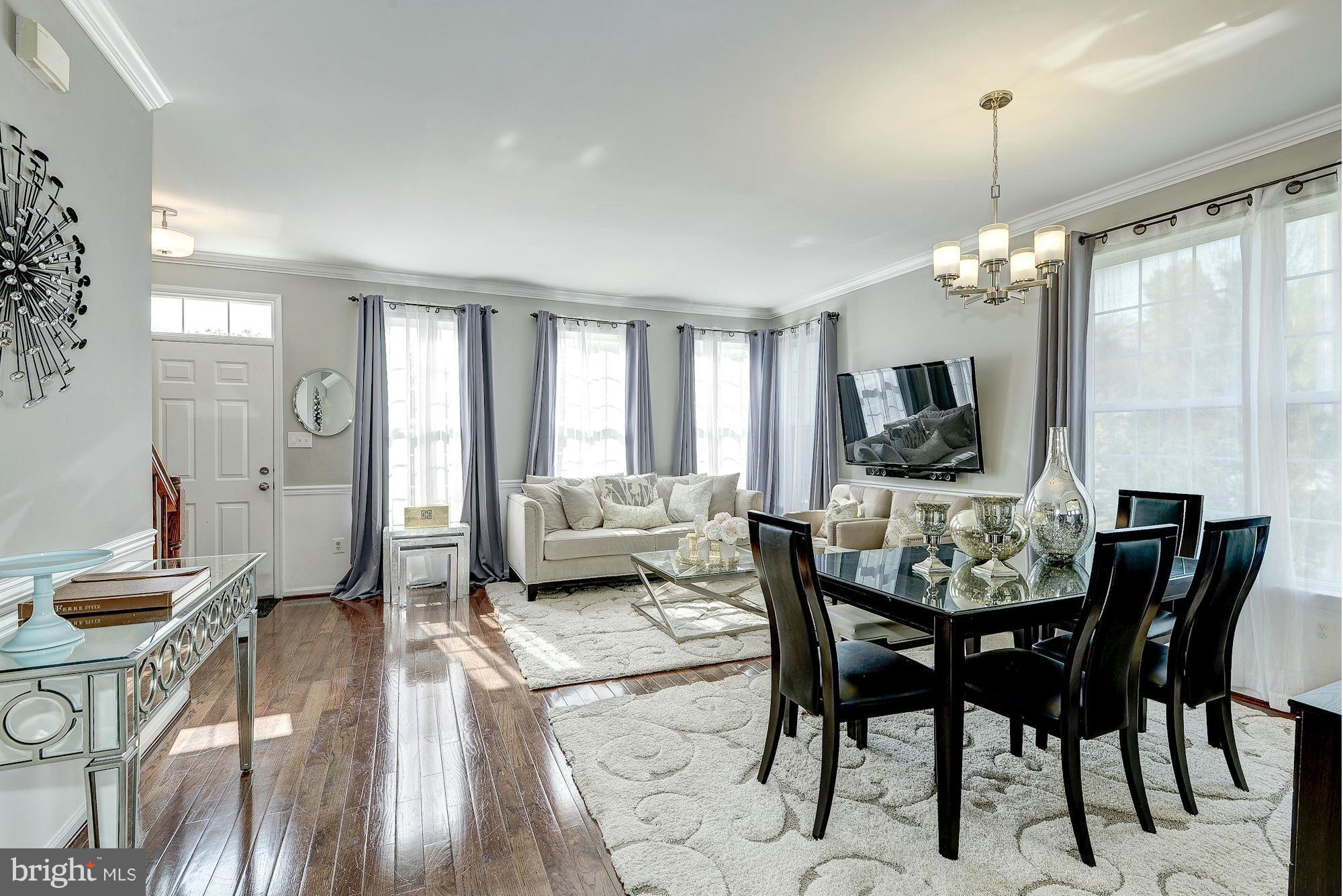 6411 McCoy Road Centreville, VA 20121 - Photo 5 of 21 Dining Room