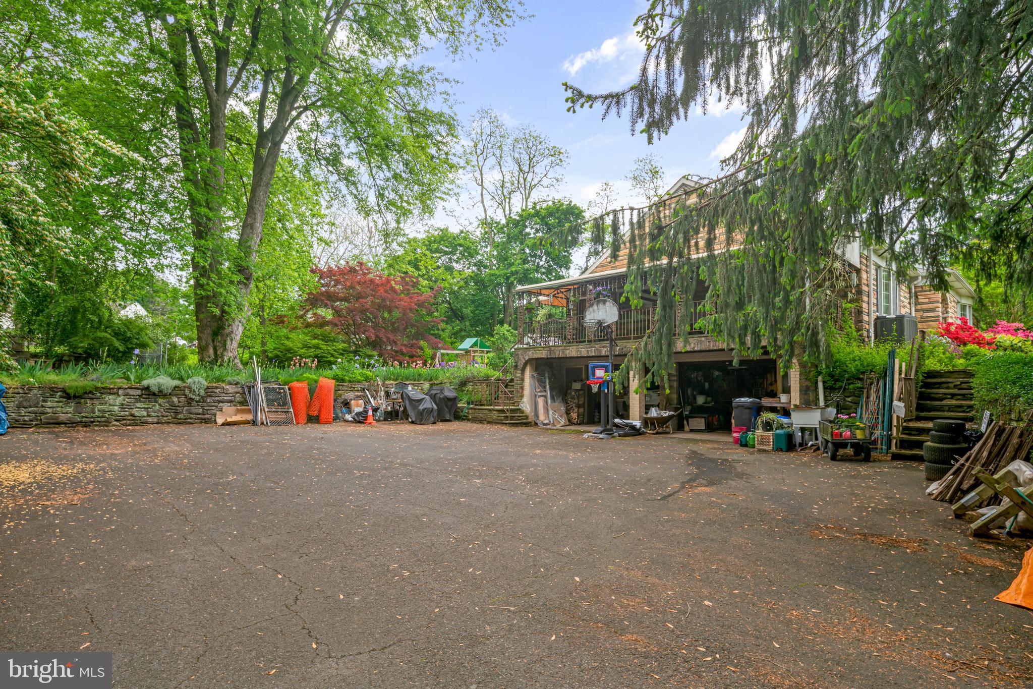 101 Moredun Road Philadelphia, PA 19115 - Photo 4 of 44