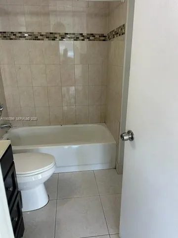 $2,075 | 6292 Northwest 186th Street, Unit 214, Hialeah, FL 33015