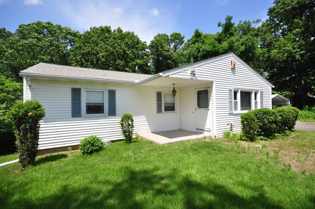 252 Sunrise Terrace Springfield, MA 01119 - Photo 1 of 41 a front view of house with yard and green space