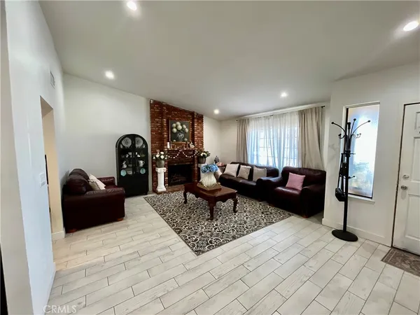 $559,900 | 1200 Pasteur Drive, Lancaster, CA 93535