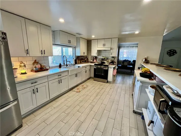 $559,900 | 1200 Pasteur Drive, Lancaster, CA 93535