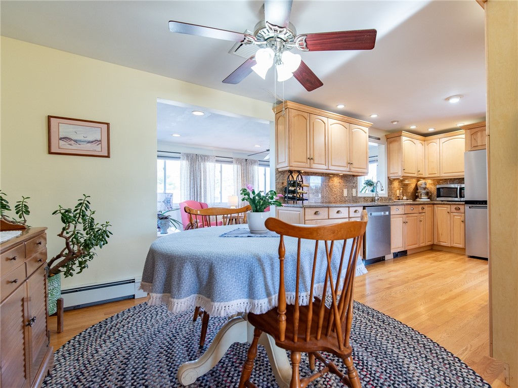 153 Grove Street Lincoln, RI 02865 - Photo 9 of 45 Eat in Kitchen