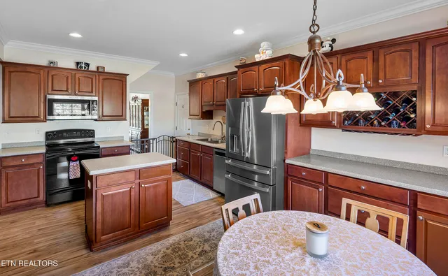 $700,000 | 12617 Weatherstone Drive, Knoxville, TN 37922