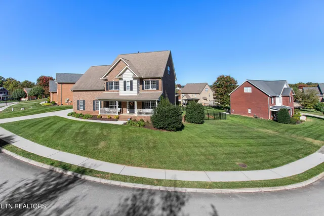 $700,000 | 12617 Weatherstone Drive, Knoxville, TN 37922