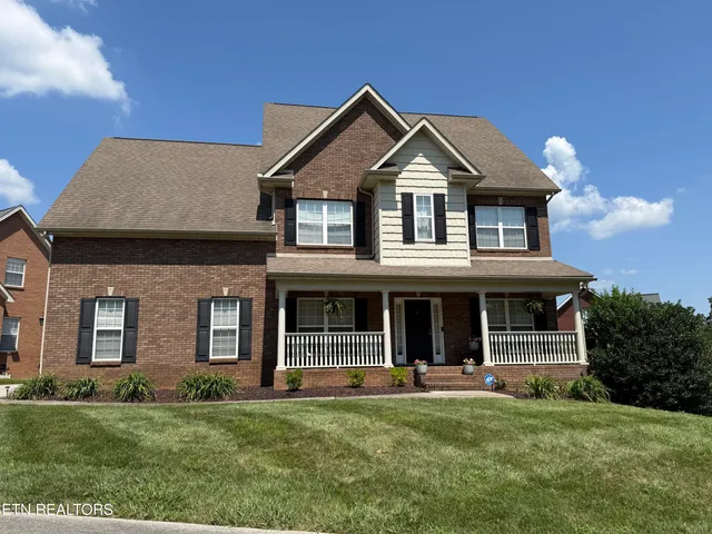$700,000 | 12617 Weatherstone Drive, Knoxville, TN 37922