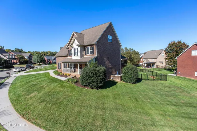 $700,000 | 12617 Weatherstone Drive, Knoxville, TN 37922