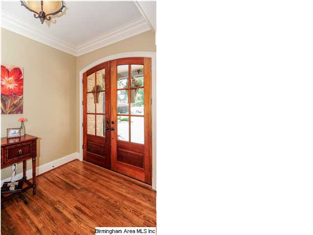 1044 Parkwood Road Birmingham, AL 35242 - Photo 3 of 32