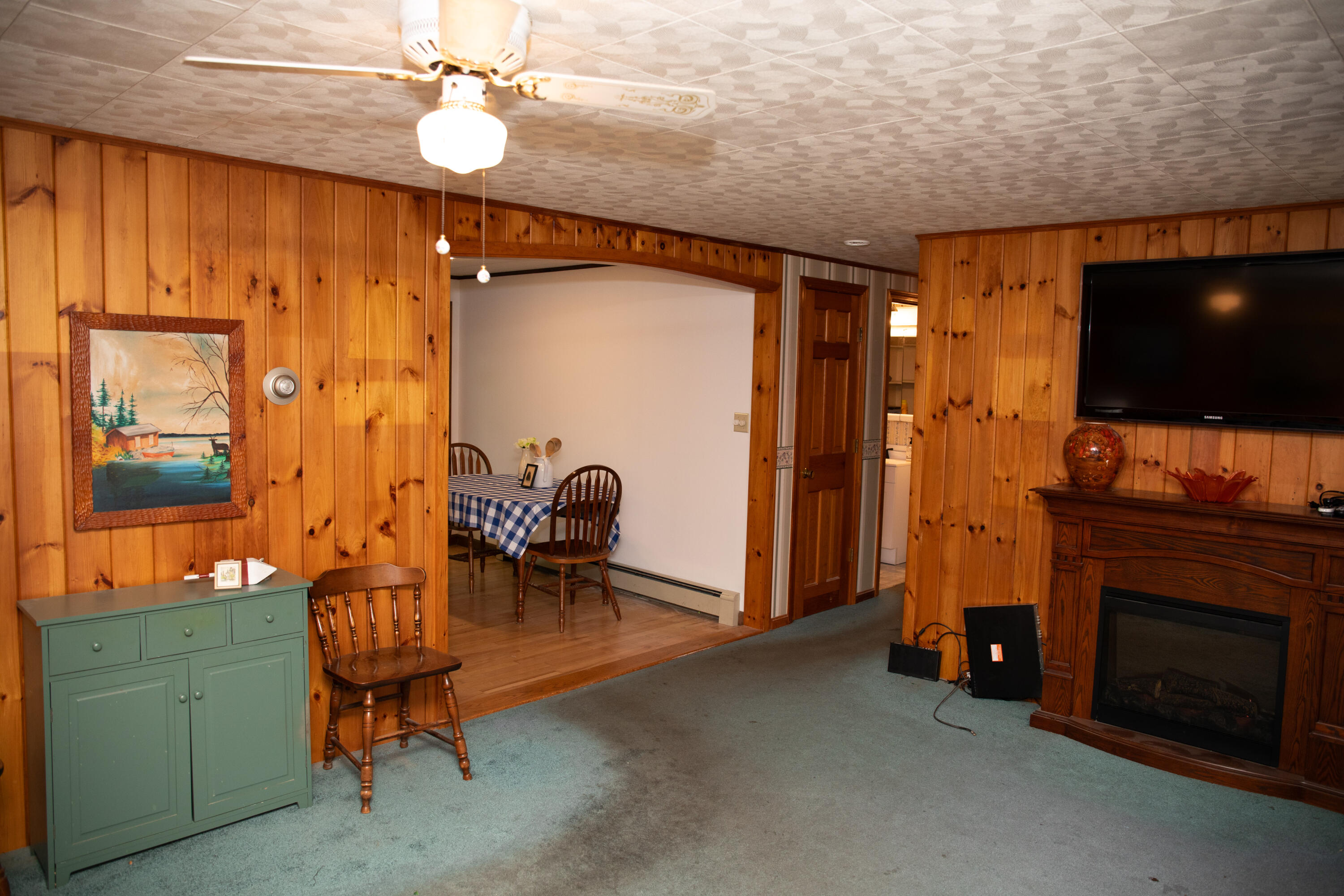 23 Nichols Road East Boothbay, ME 04544 - Photo 20 of 30 Living room3