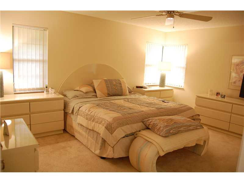 8428 Parkgate Road, Unit 8428 Boca Raton, FL 33496 - Photo 11 of 27 Bedroom Master