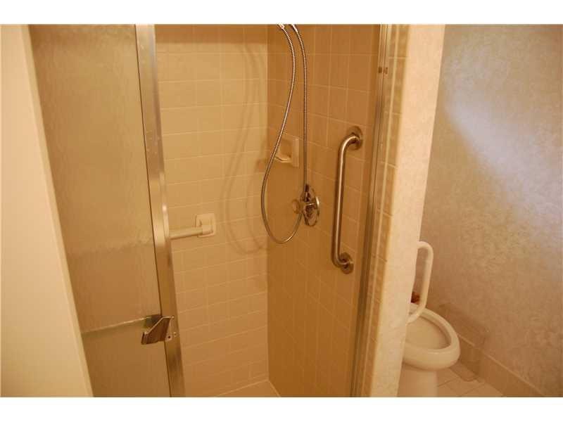 8428 Parkgate Road, Unit 8428 Boca Raton, FL 33496 - Photo 14 of 27 Bathroom Master