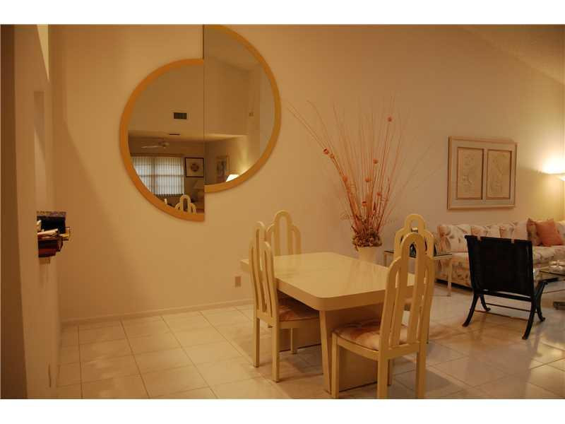 8428 Parkgate Road, Unit 8428 Boca Raton, FL 33496 - Photo 5 of 27 Dining Room