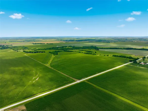 $899,000 | 290 Hcr 3424 West, Malone, TX 76660