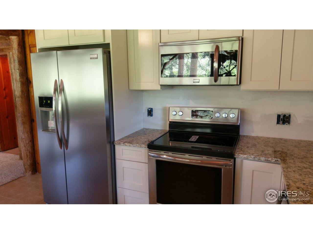 446 Riverside Drive Lyons, CO 80540 - Photo 4 of 24 Gallery Image 4