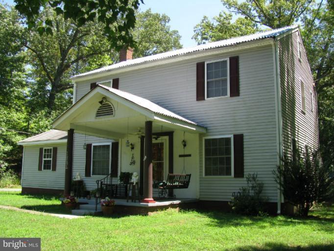 18581 Old Triangle Road Triangle, VA 22172 - Photo 1 of 10 Exterior (Front)