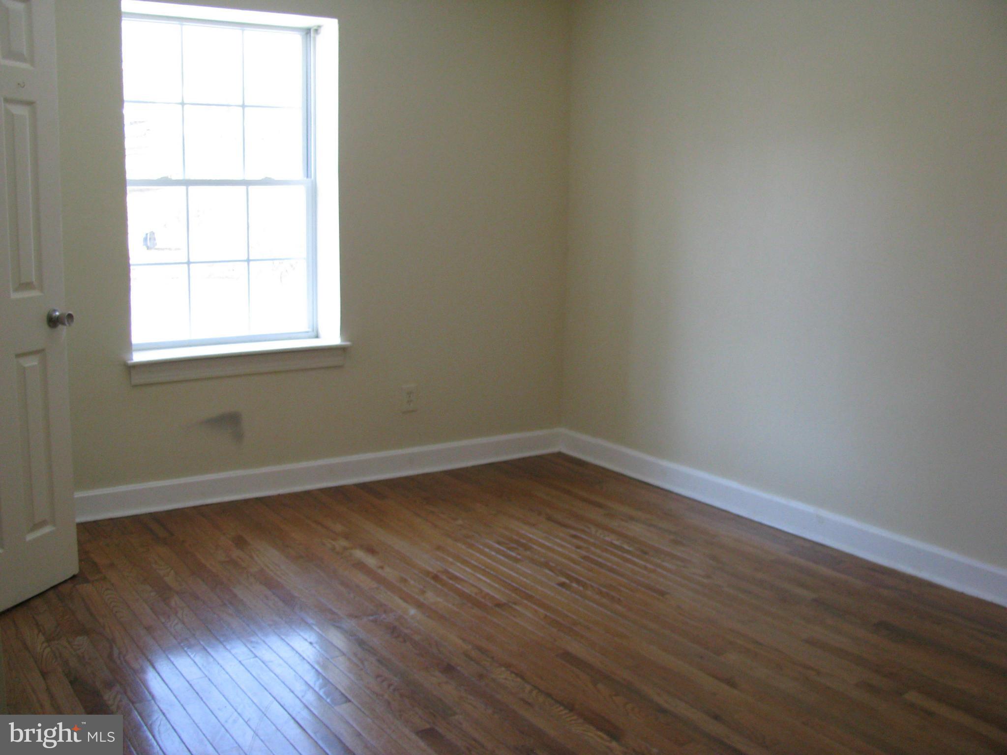 18581 Old Triangle Road Triangle, VA 22172 - Photo 8 of 10 Bedroom