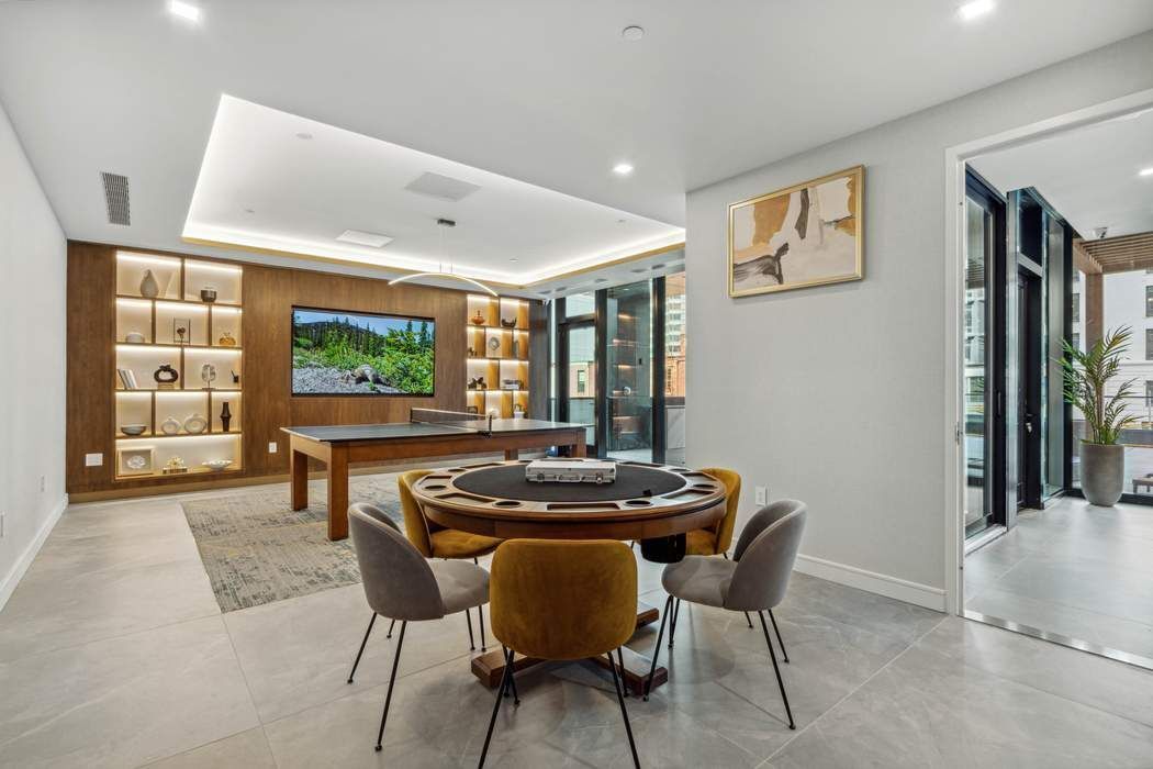 45-30 Pearson Street, Unit 18E Queens, NY 11101 - Photo 14 of 15