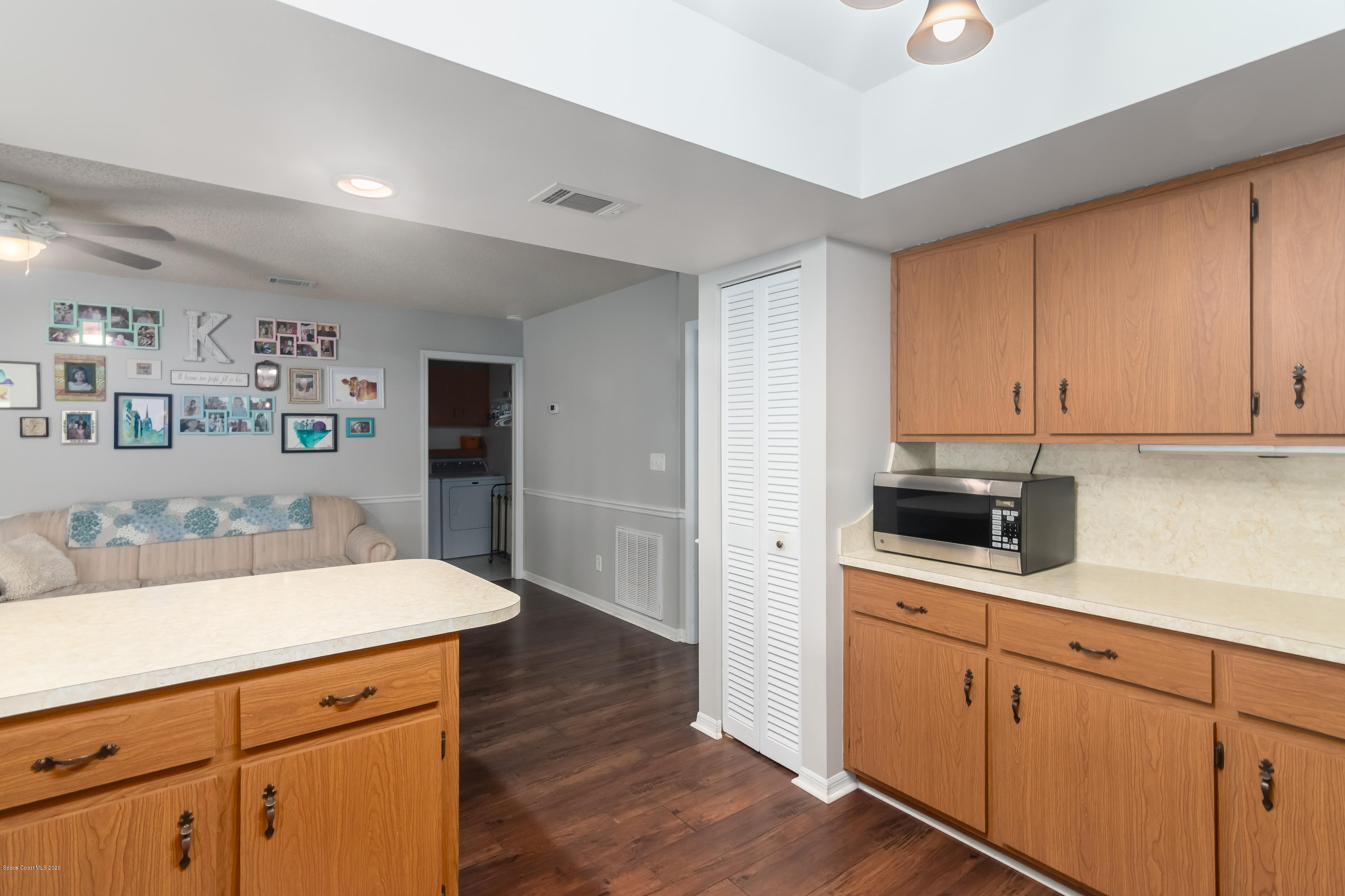 439 Winchester Road Satellite Beach, FL 32937 - Photo 11 of 29 Kitchen